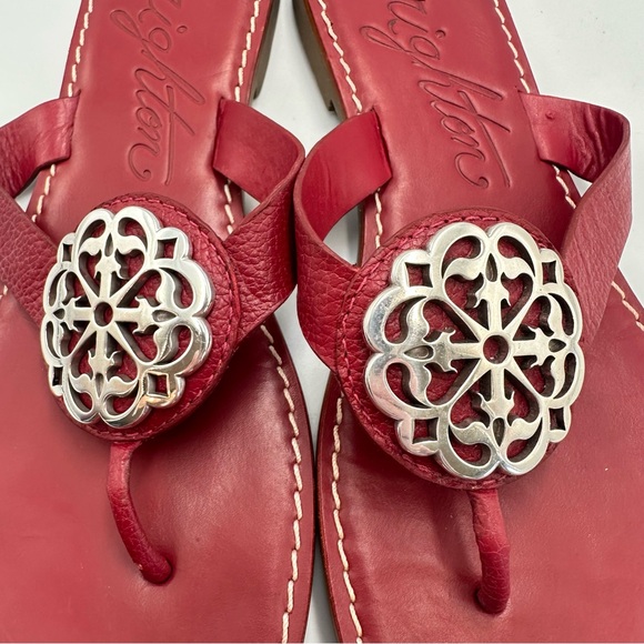 Brighton Red Alice Sandals Thong Flat Leather Womens Size 9M Silver Medallion - Picture 6 of 12